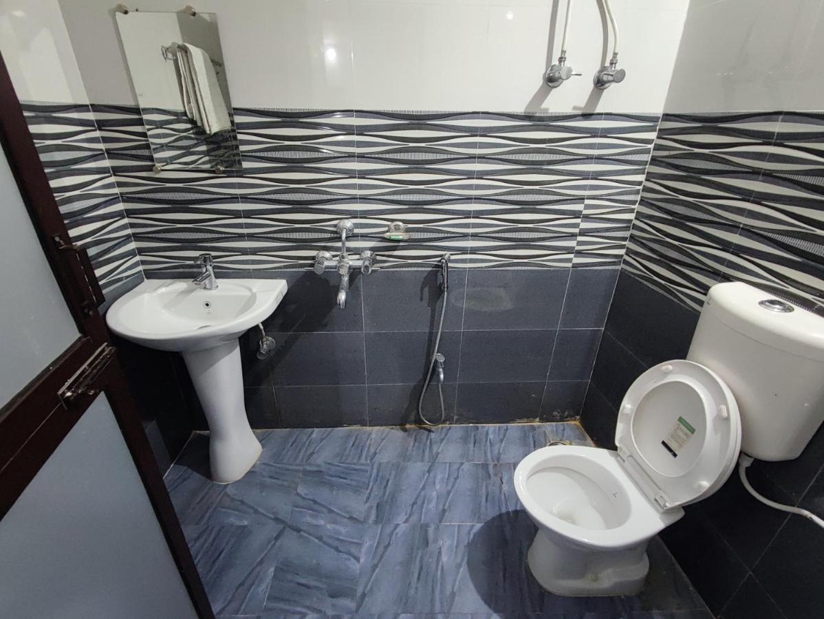 Hotel Kanha Shyam Madhubani Luaran gambar