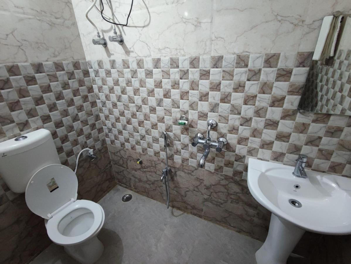 Hotel Kanha Shyam Madhubani Luaran gambar
